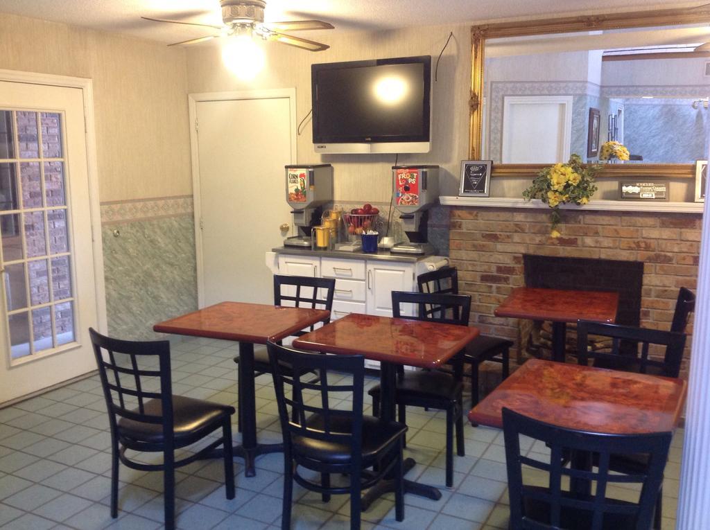 Americas Best Value Inn Blue Ridge Buitenkant foto
