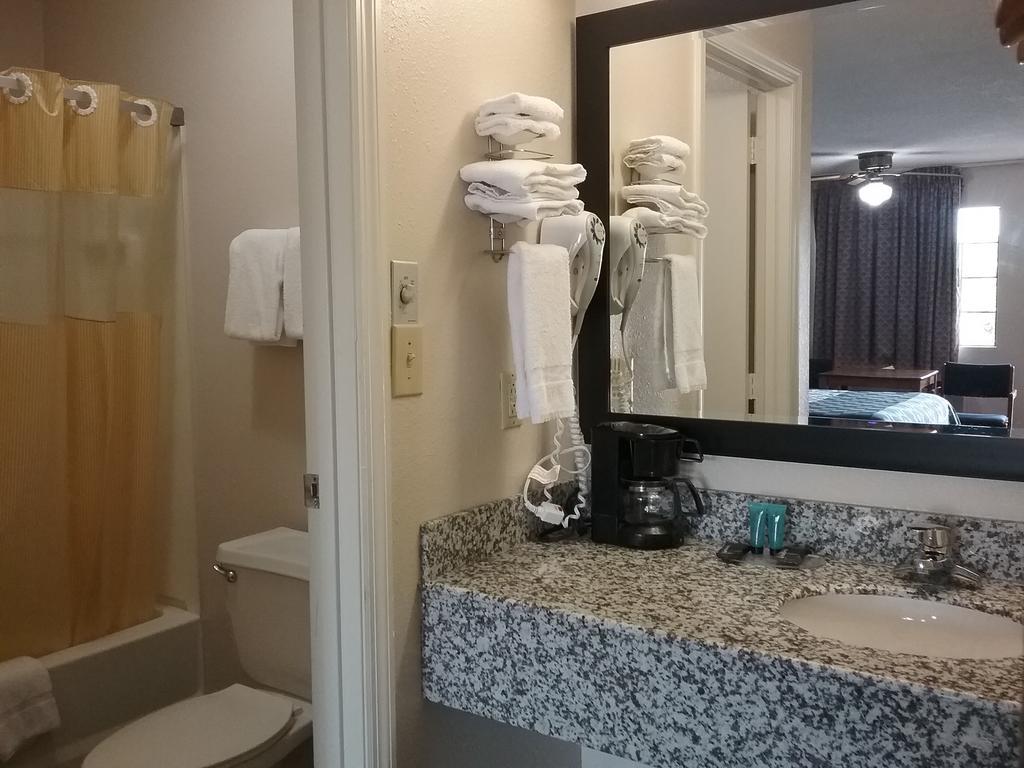 Americas Best Value Inn Blue Ridge Buitenkant foto